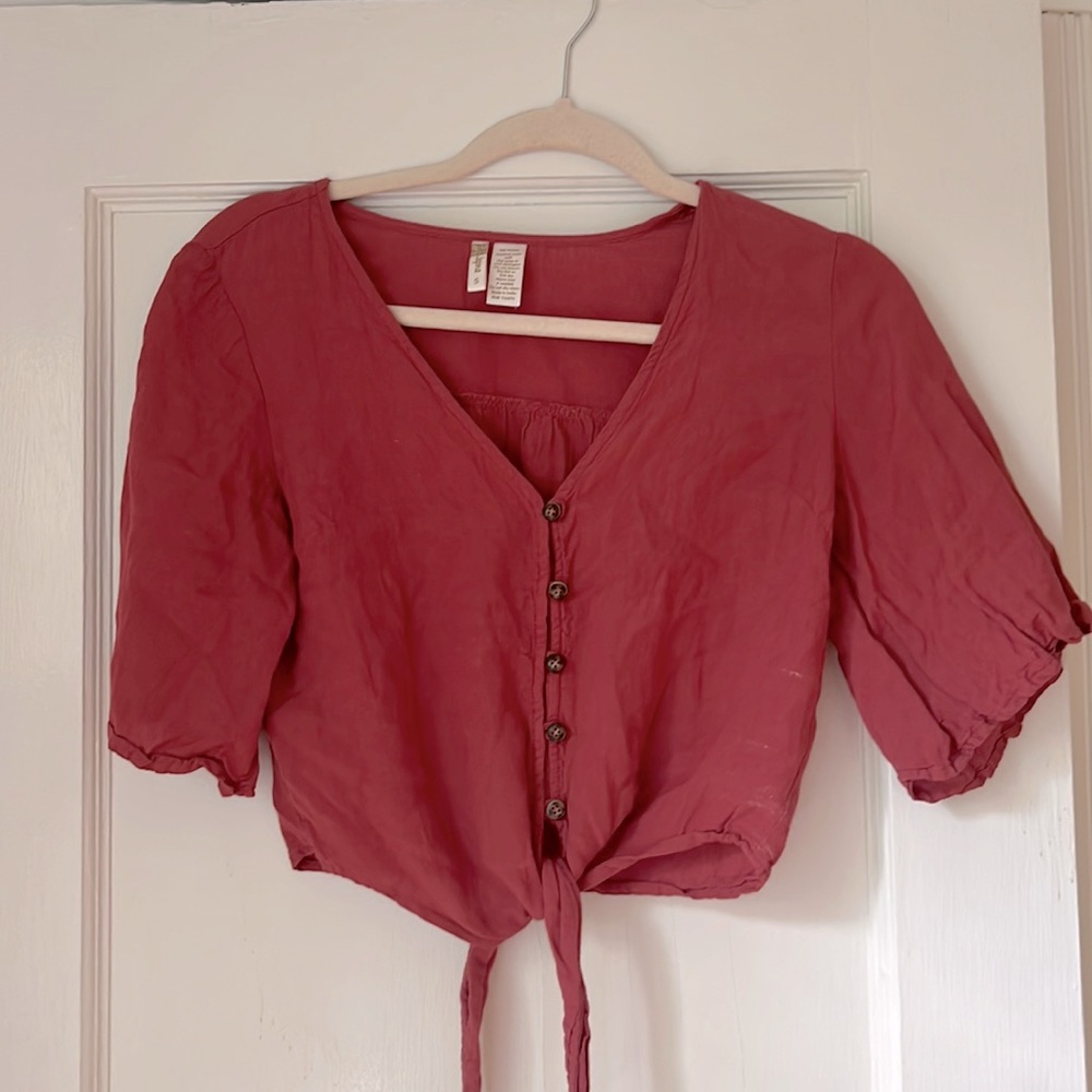 Blush crop top front tie